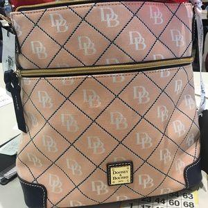 dooneybourke crossbody HM264 O3Apricot/White New.